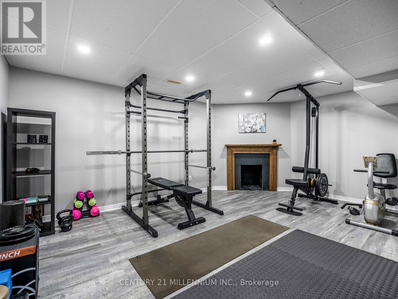 18 GREENHILLS SQUARE Image 26