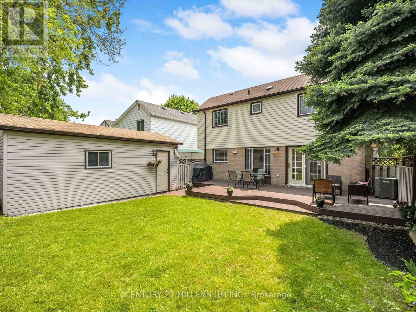 18 GREENHILLS SQUARE Image 38