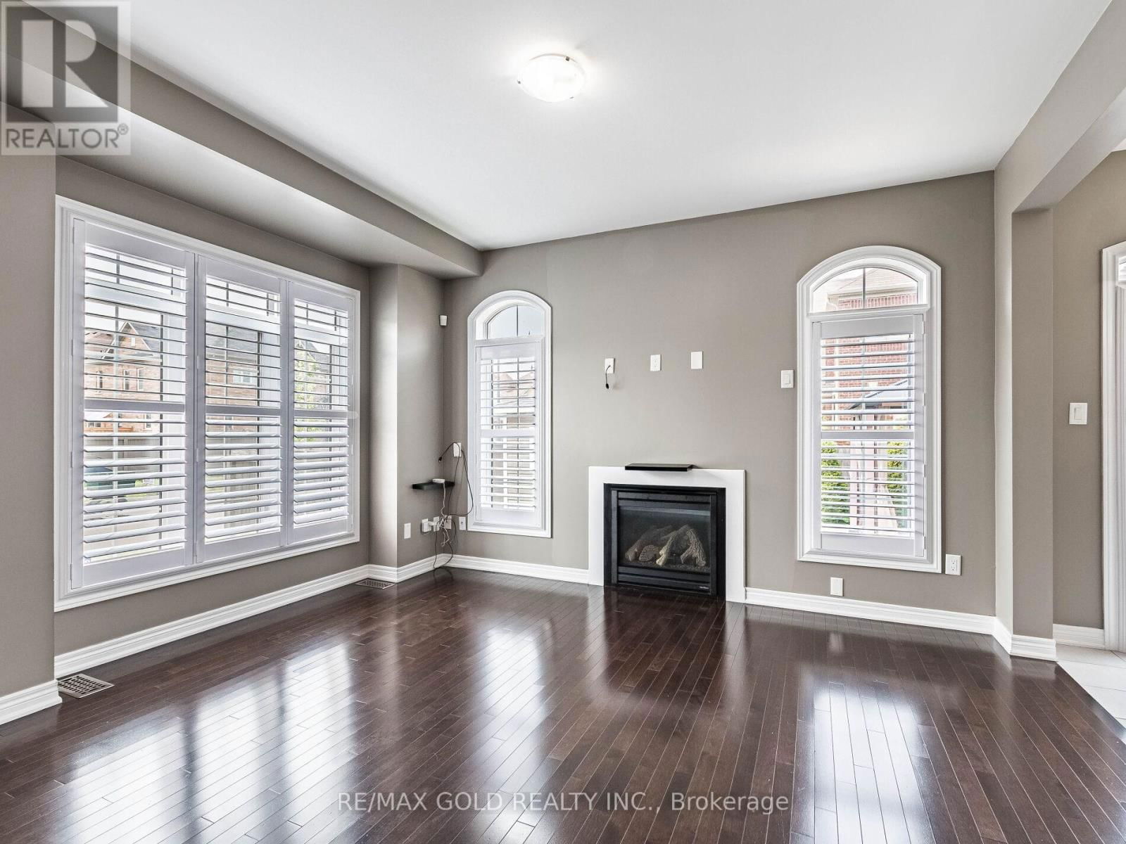 359 ROBERT PARKINSON DRIVE Image 13