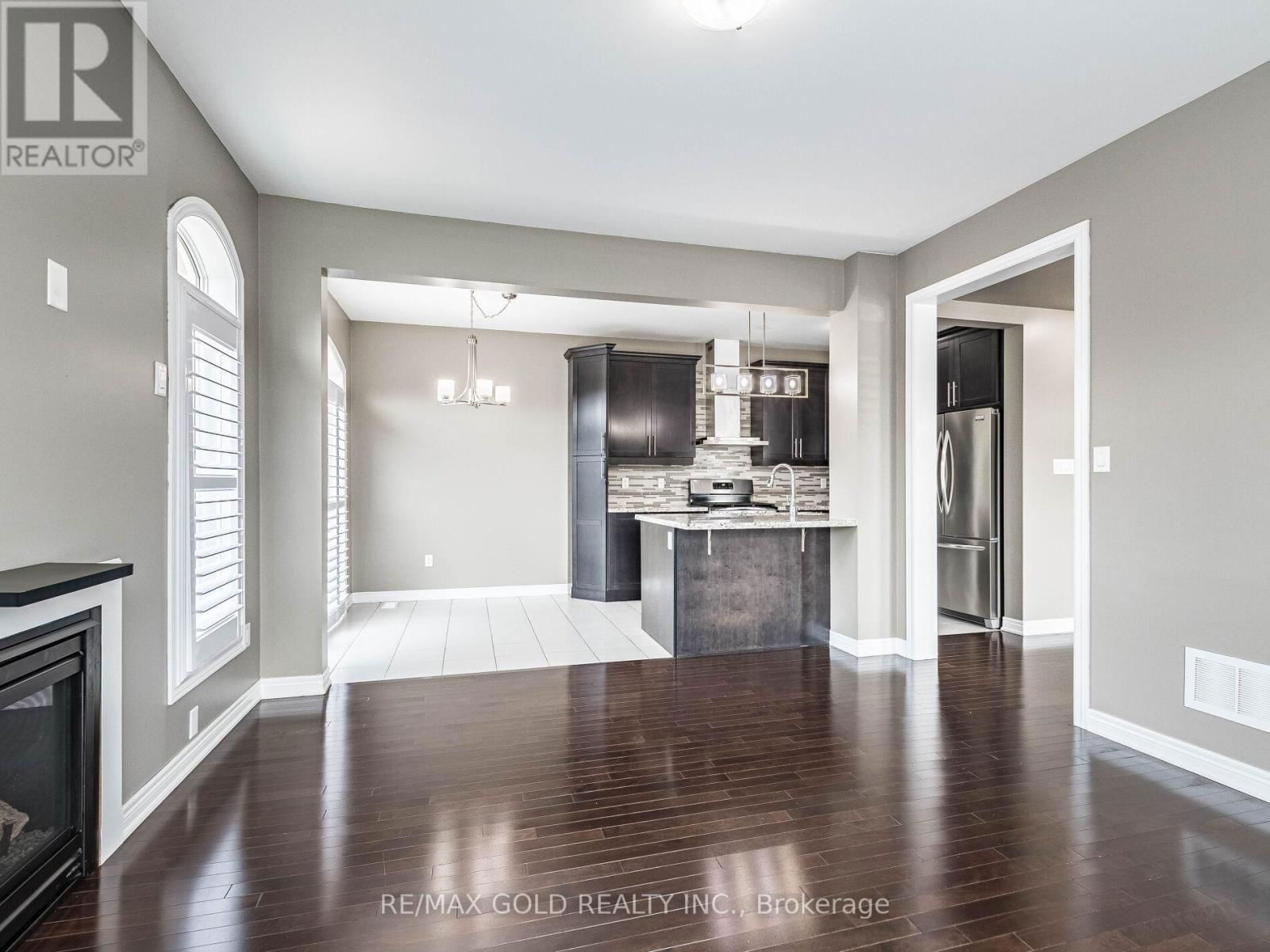 359 ROBERT PARKINSON DRIVE Image 14