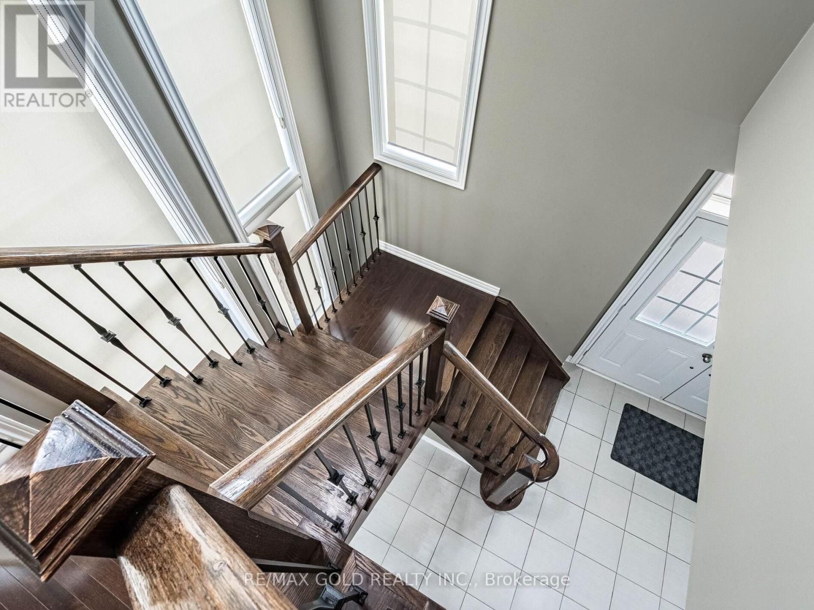 359 ROBERT PARKINSON DRIVE Image 24
