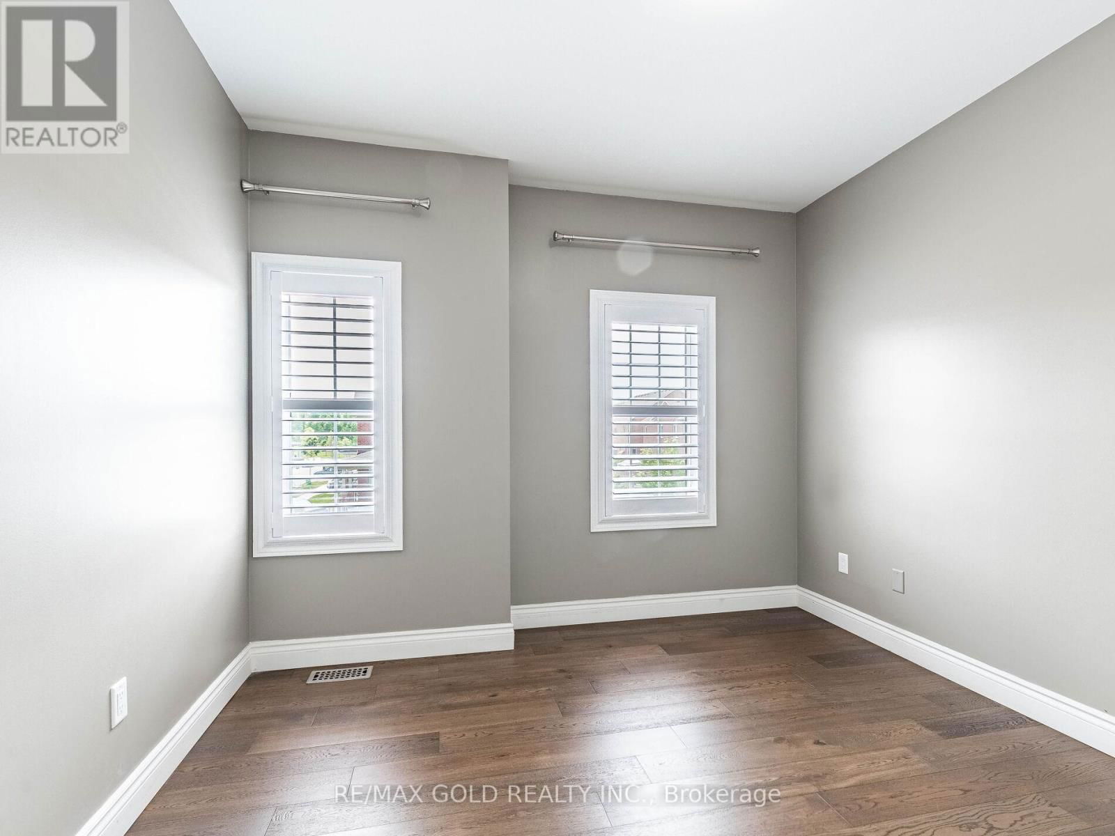 359 ROBERT PARKINSON DRIVE Image 36