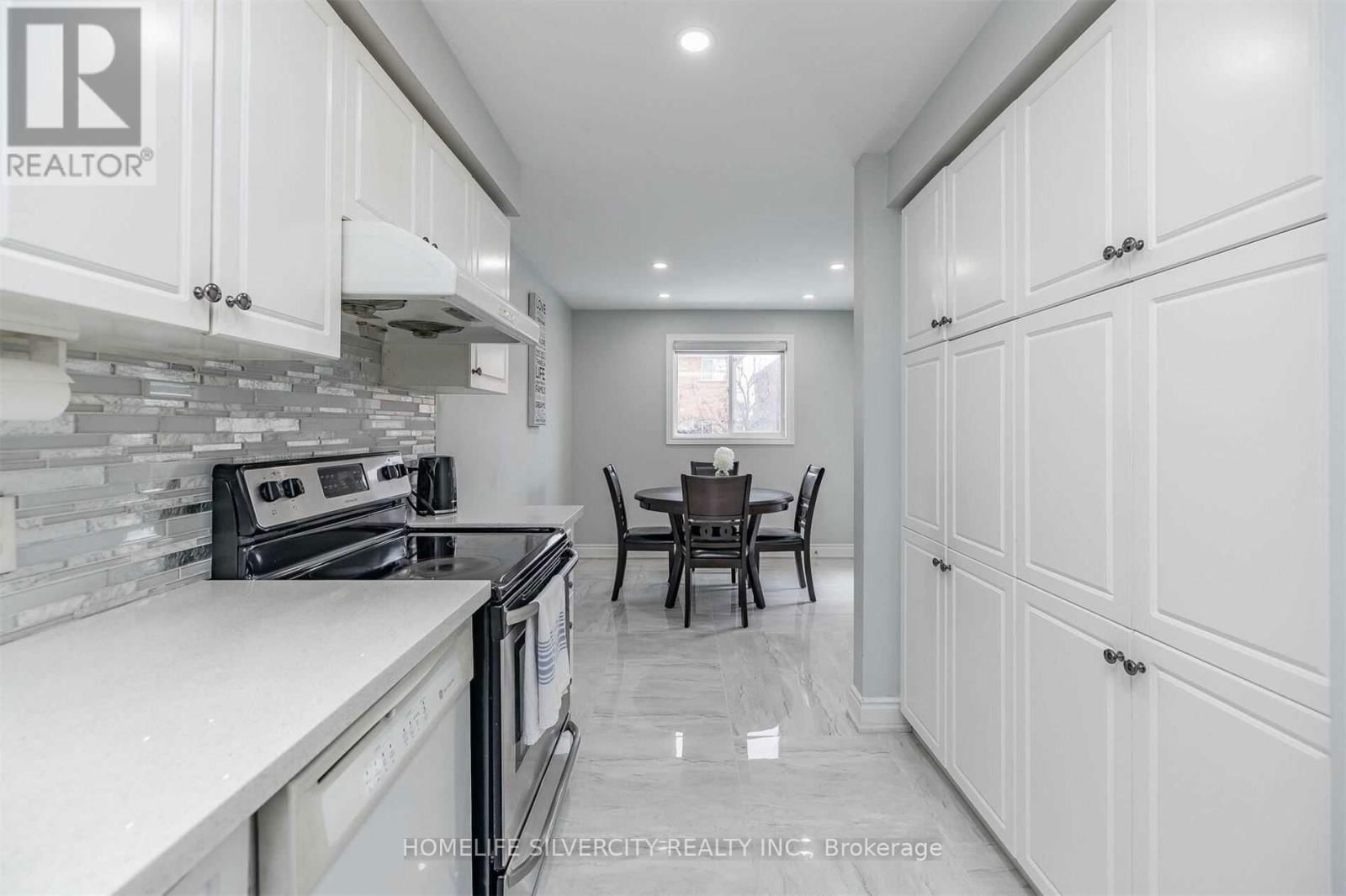 39 SUMMERDALE CRESCENT Image 16