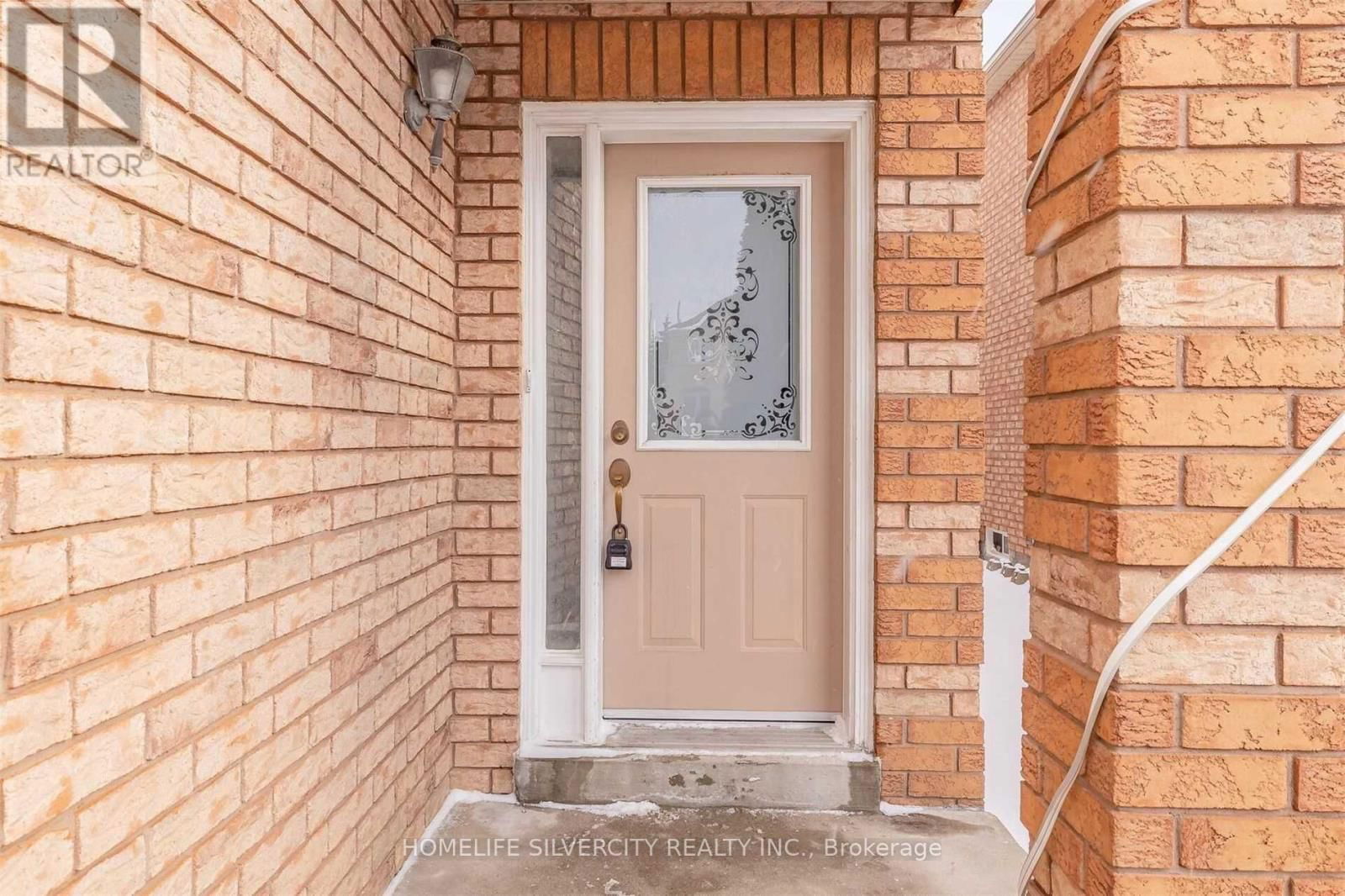 39 SUMMERDALE CRESCENT Image 2