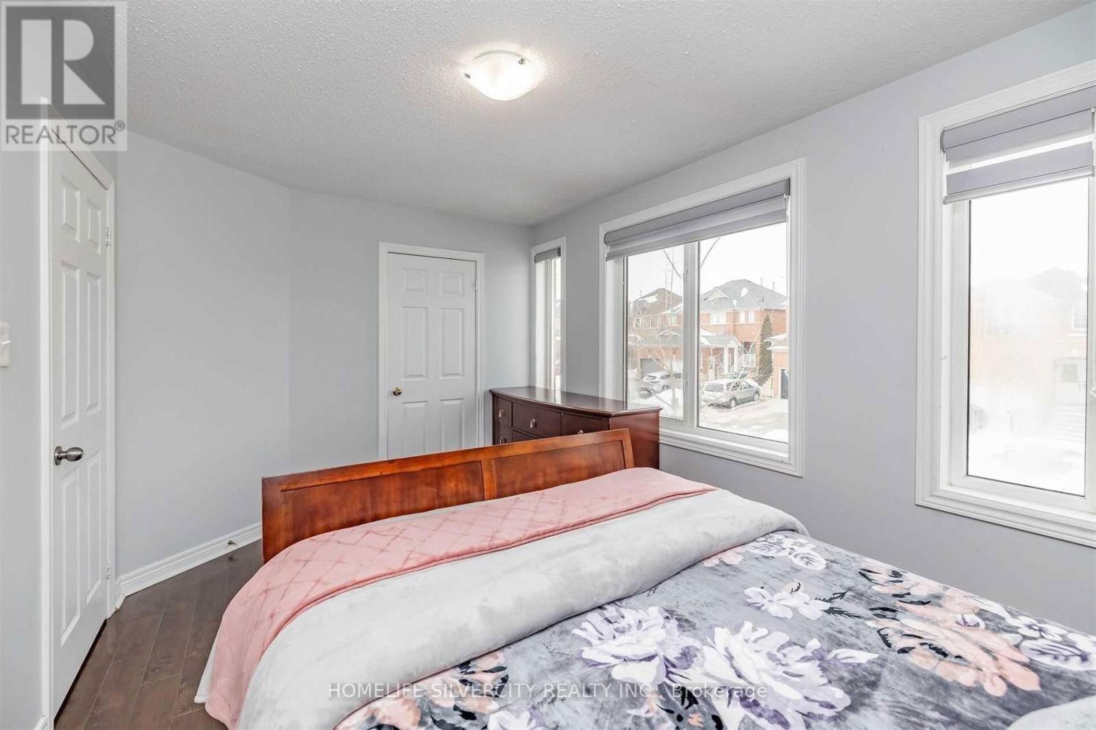 39 SUMMERDALE CRESCENT Image 28