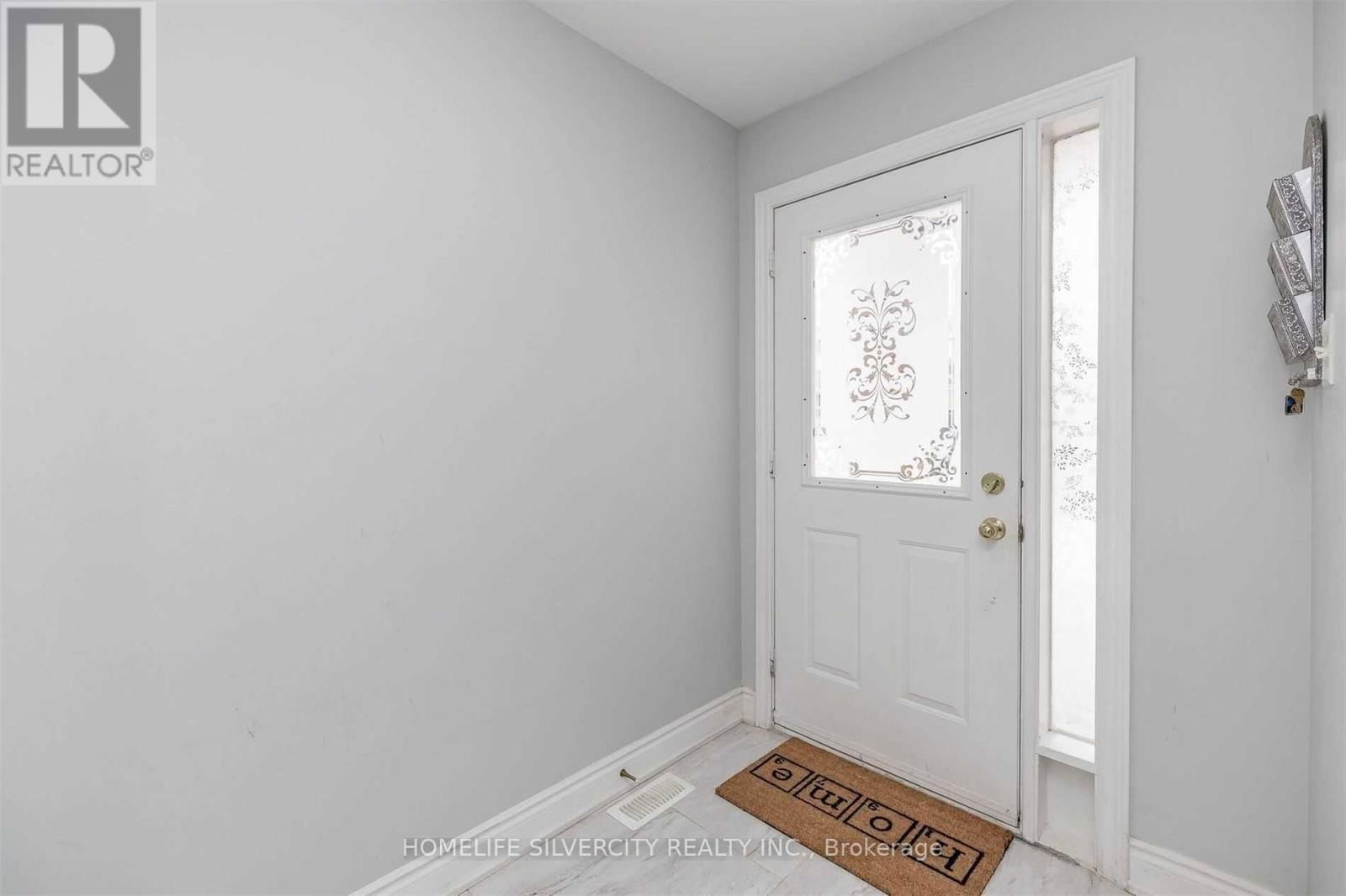 39 SUMMERDALE CRESCENT Image 3