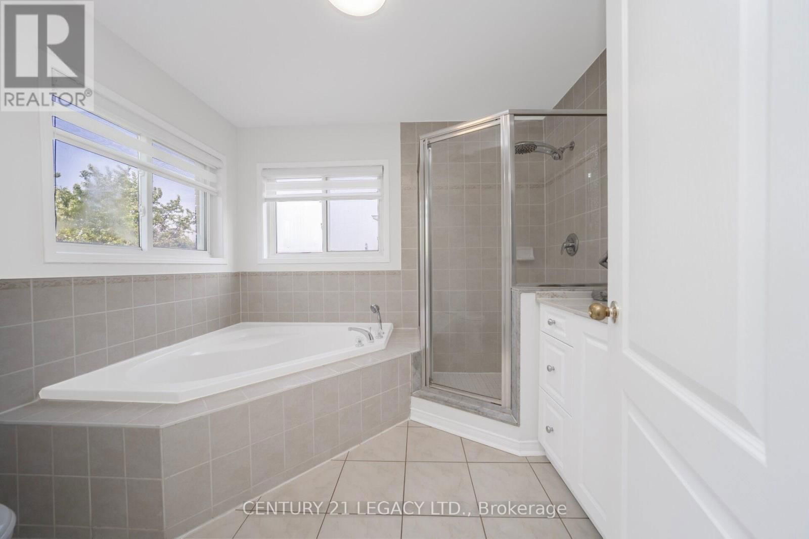 28 SUNNYBROOK CRESCENT Image 23