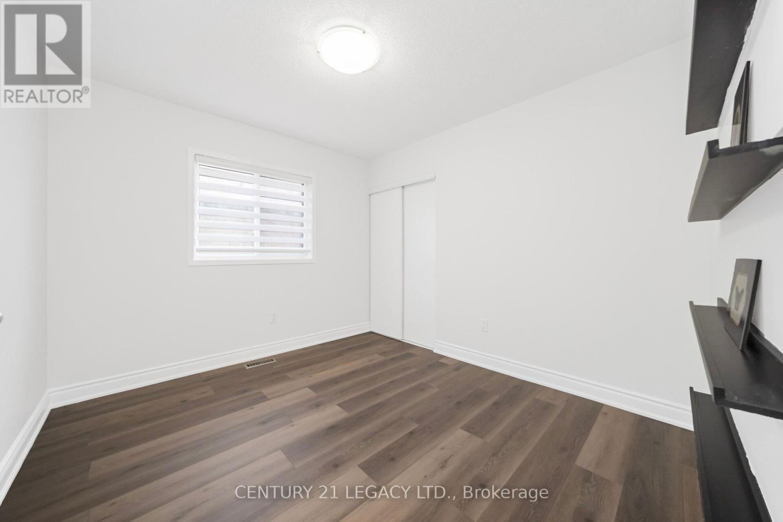 28 SUNNYBROOK CRESCENT Image 26