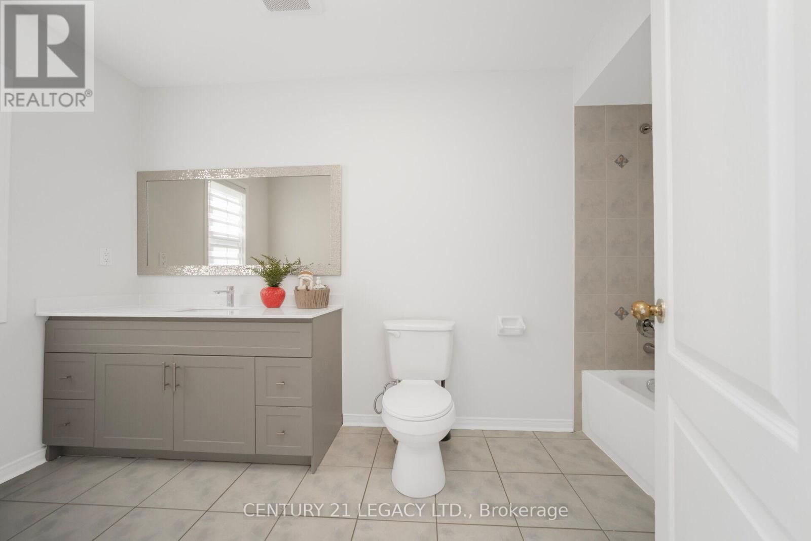 28 SUNNYBROOK CRESCENT Image 34