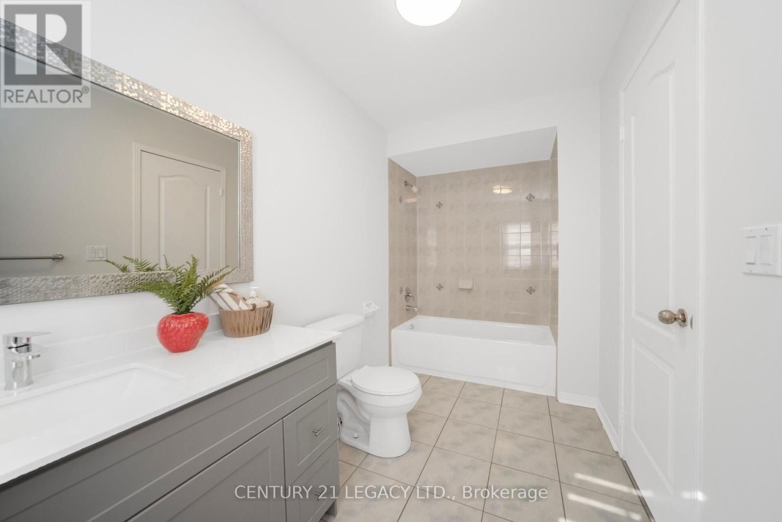 28 SUNNYBROOK CRESCENT Image 36