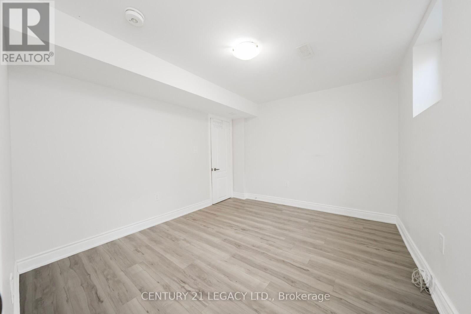 28 SUNNYBROOK CRESCENT Image 42