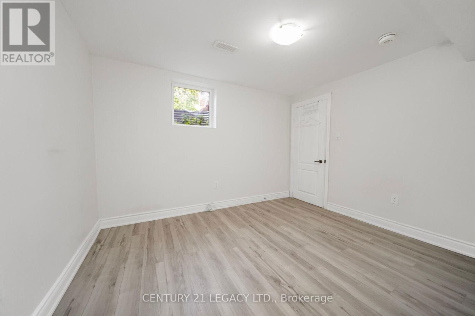 28 SUNNYBROOK CRESCENT Image 43