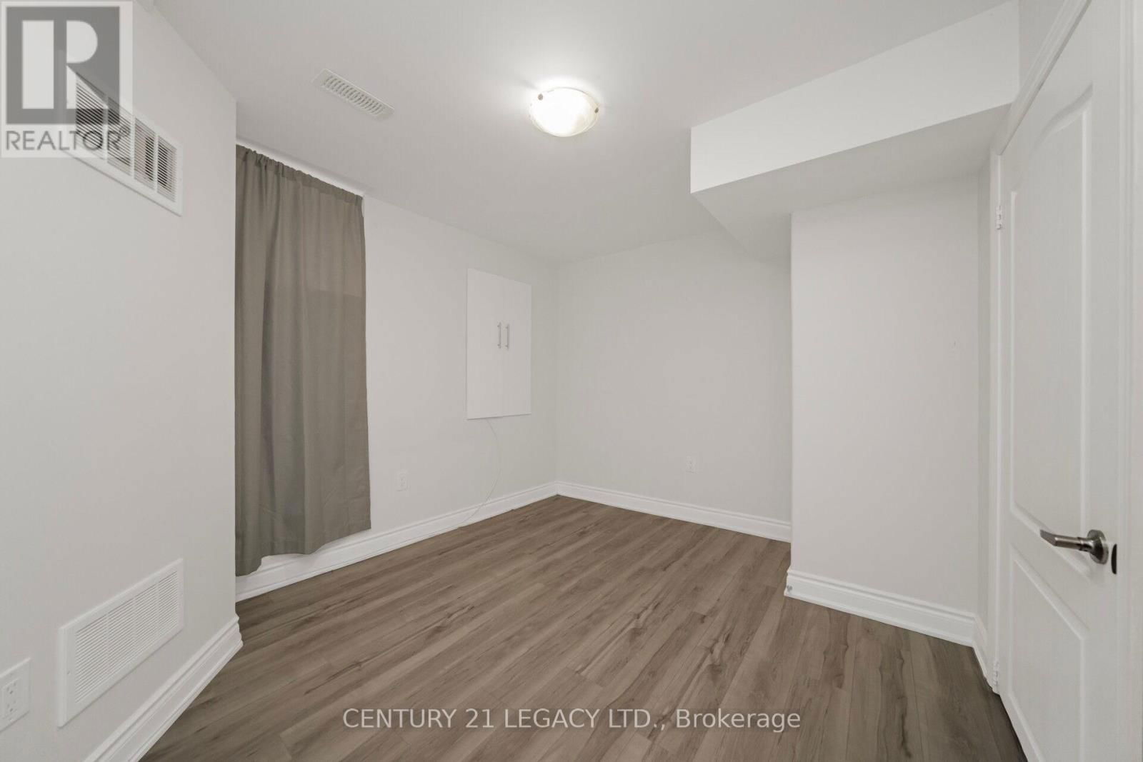 28 SUNNYBROOK CRESCENT Image 46