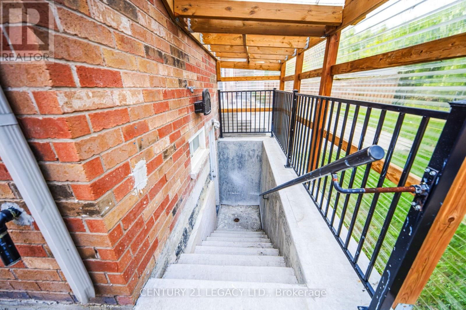 28 SUNNYBROOK CRESCENT Image 47