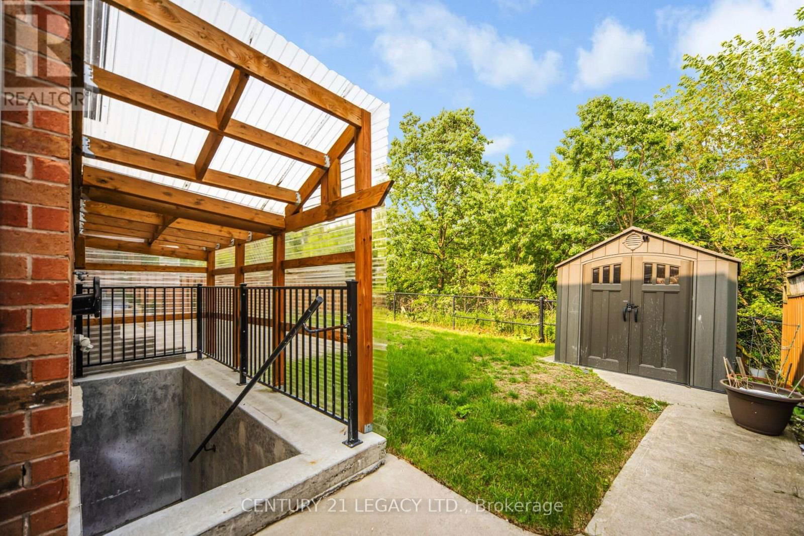28 SUNNYBROOK CRESCENT Image 48