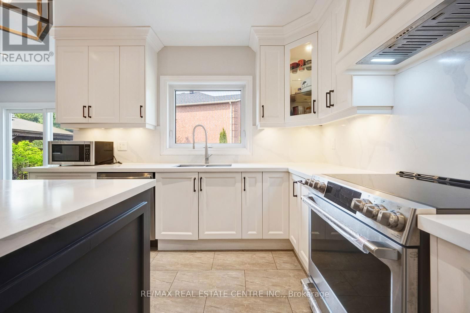 6361 DONWAY DRIVE Image 16