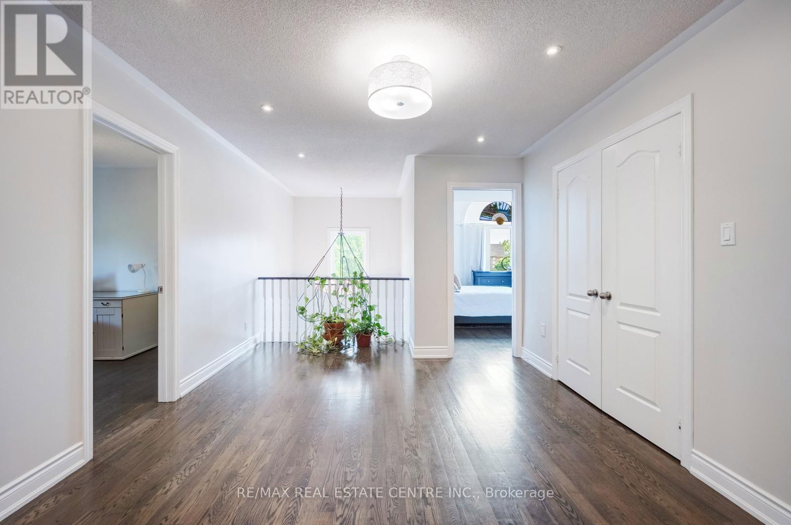 6361 DONWAY DRIVE Image 34