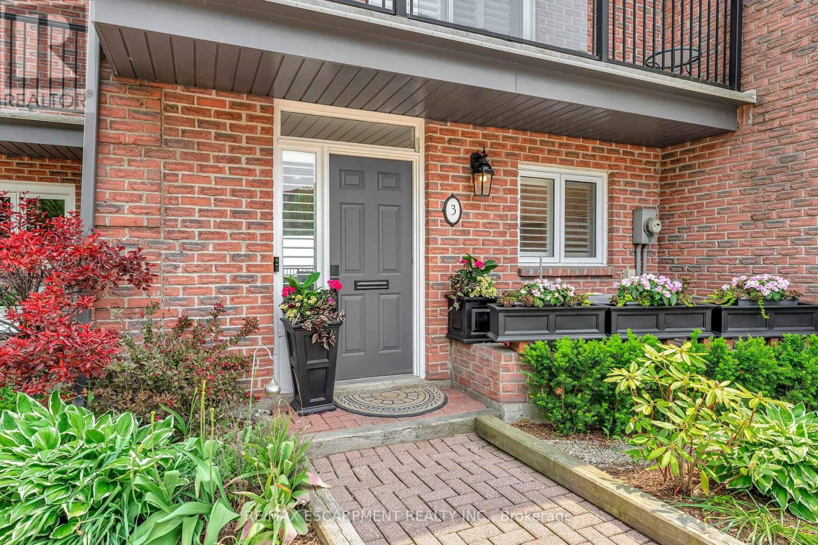 3 - 2136 OLD LAKESHORE ROAD Image 3