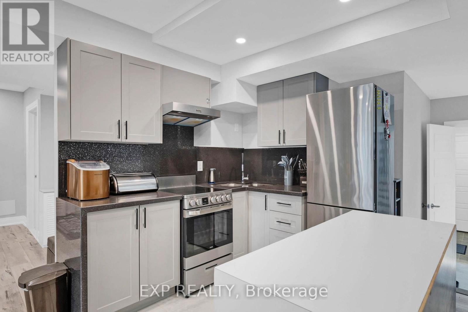 4 SILVERBELL COURT Image 19