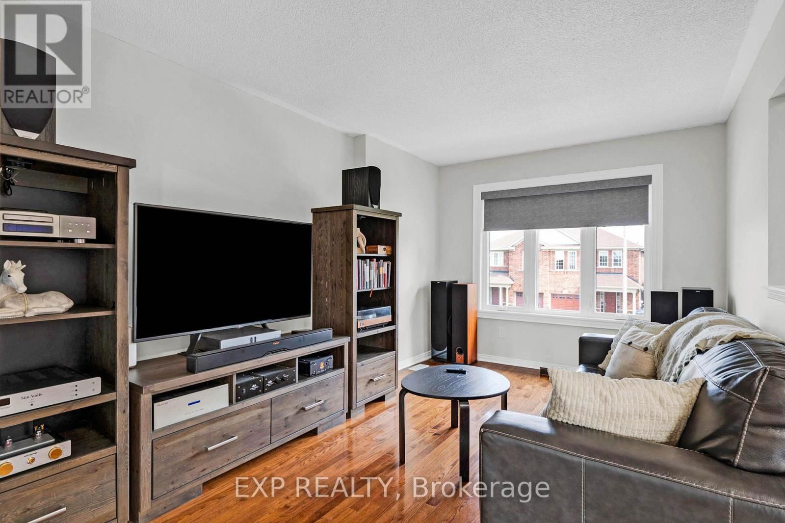 4 SILVERBELL COURT Image 6