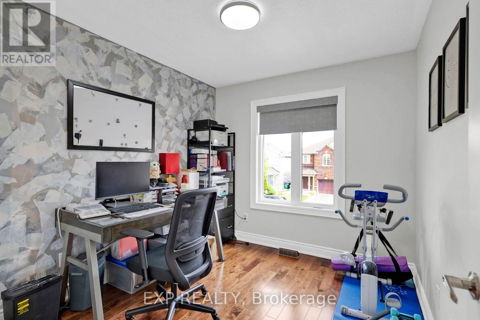 4 SILVERBELL COURT Image 7