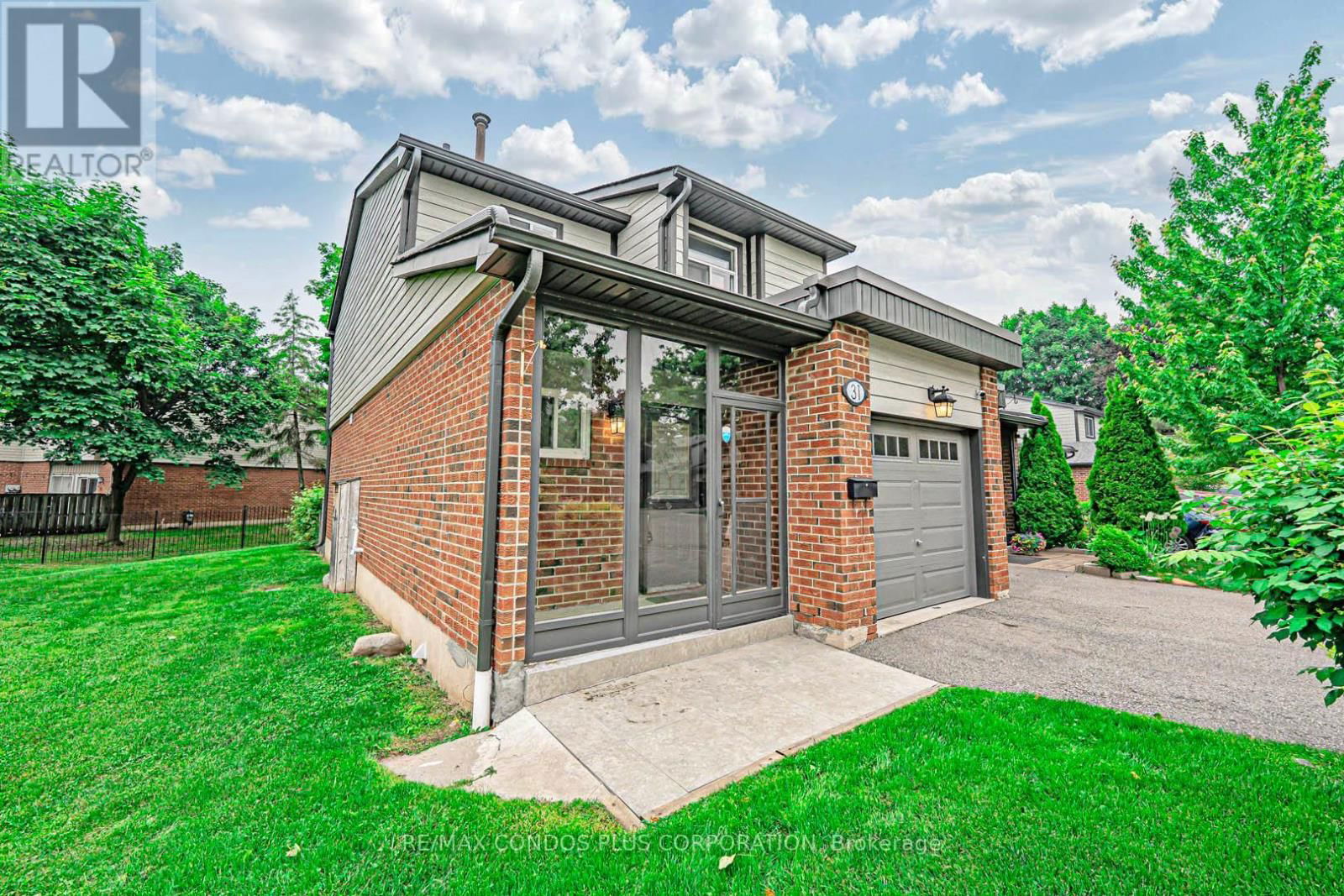 31 - 525 MEADOWS BOULEVARD Image 3