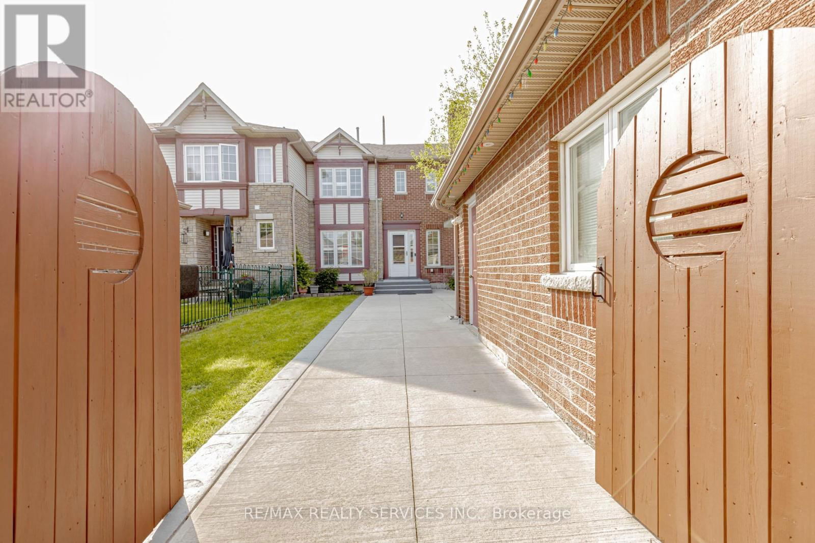 1135 BELLAROSA LANE Image 2