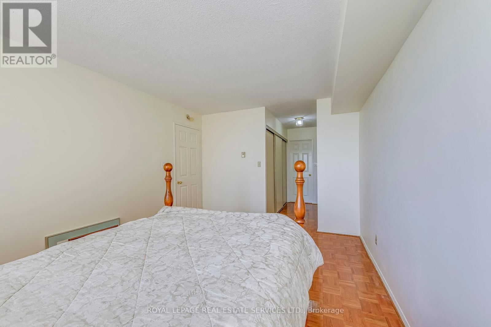 2111 - 3605 KARIYA DRIVE Image 24