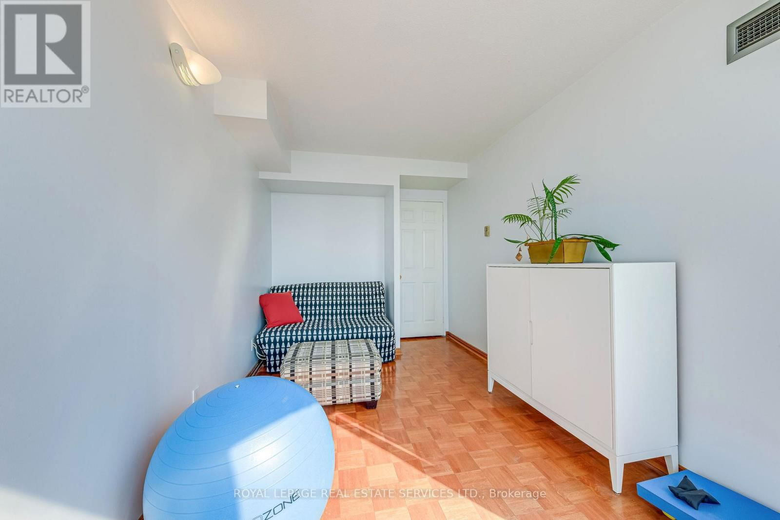 2111 - 3605 KARIYA DRIVE Image 28