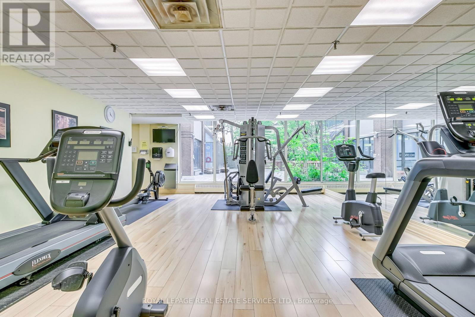 2111 - 3605 KARIYA DRIVE Image 34