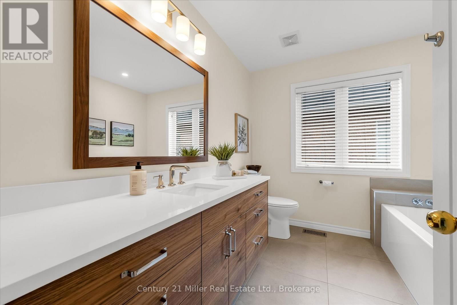 2426 FELHABER CRESCENT Image 17