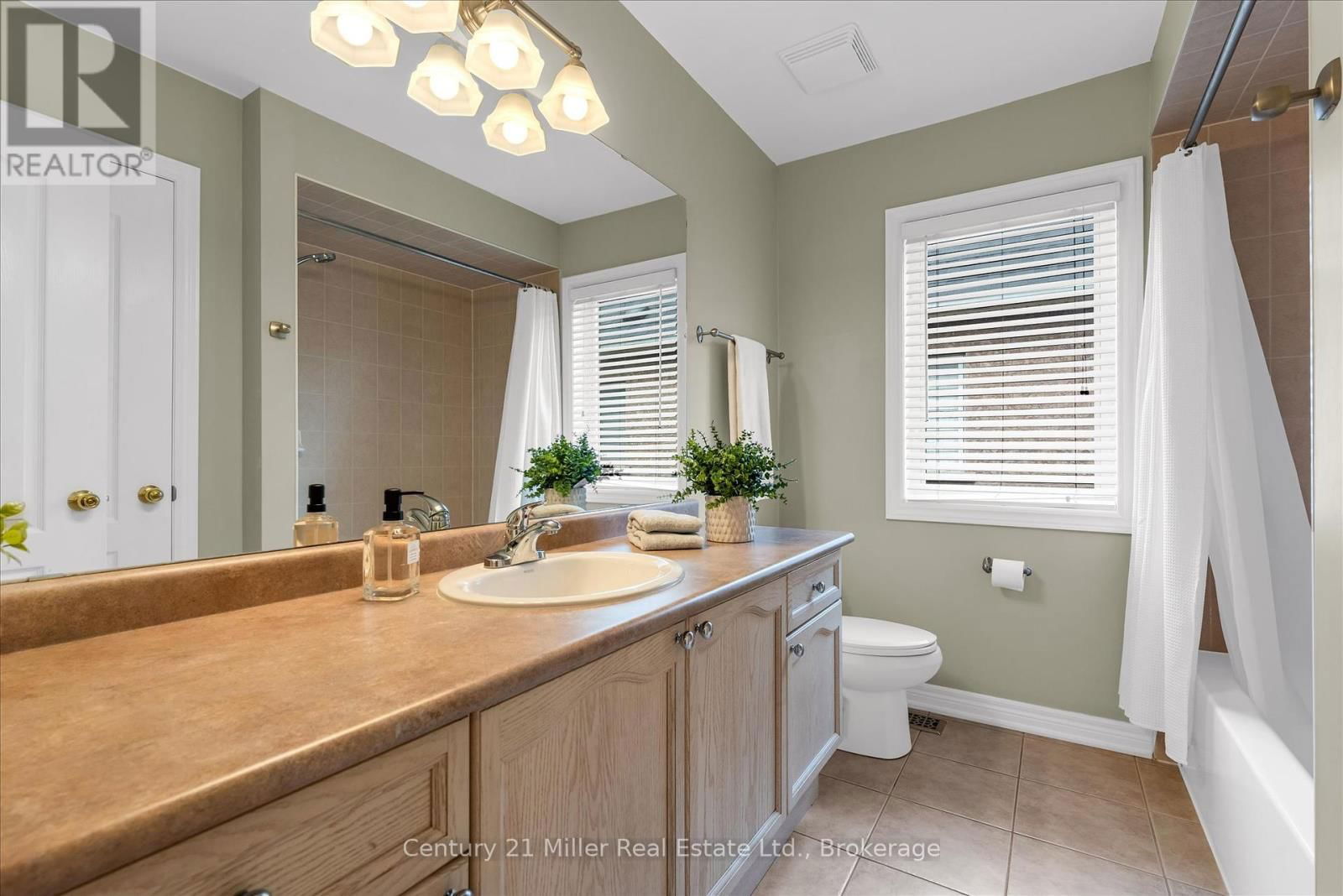 2426 FELHABER CRESCENT Image 22
