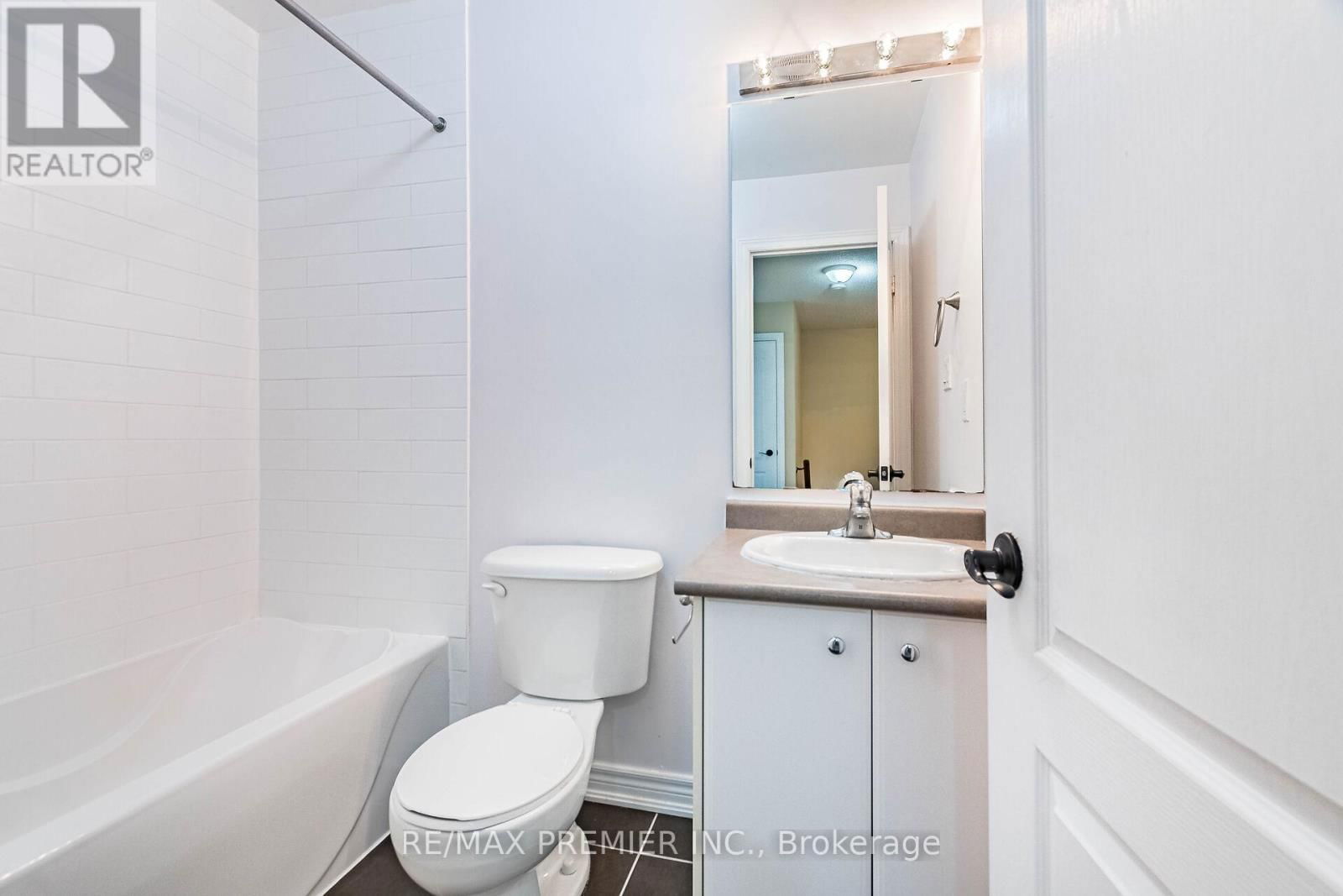 595 GRANT WAY Image 18