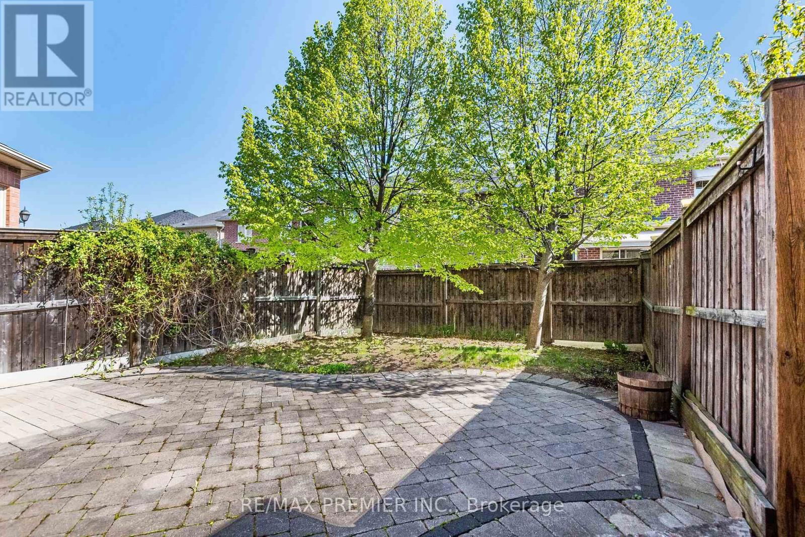 595 GRANT WAY Image 22