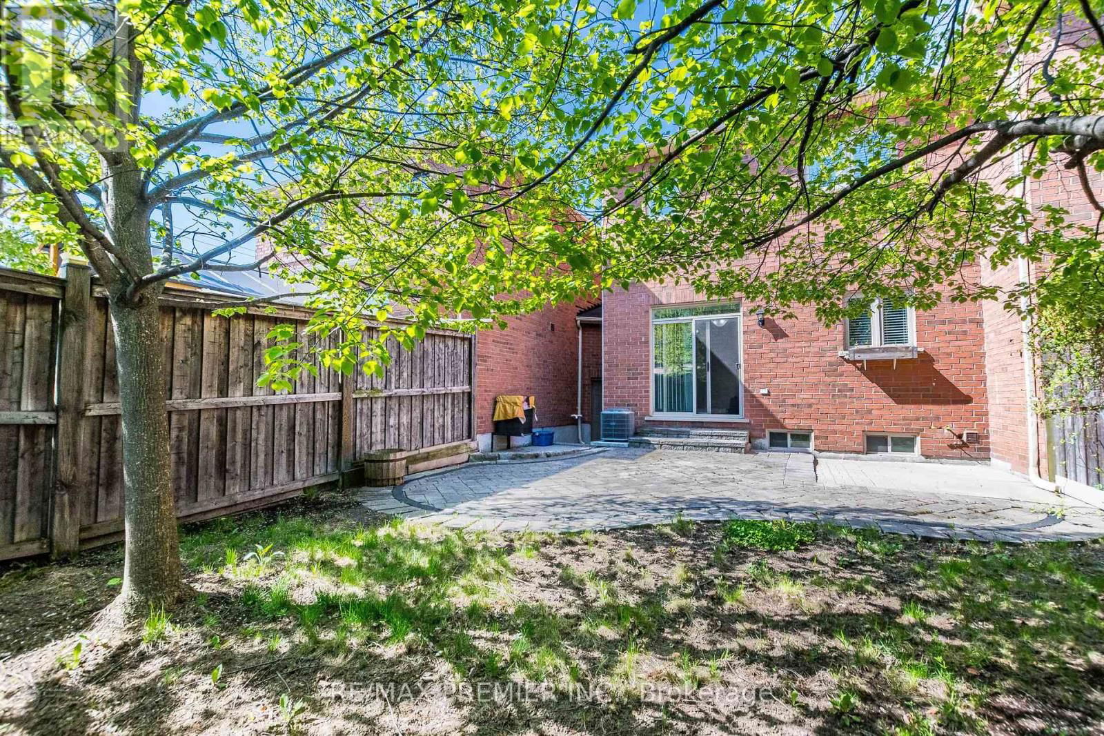 595 GRANT WAY Image 23