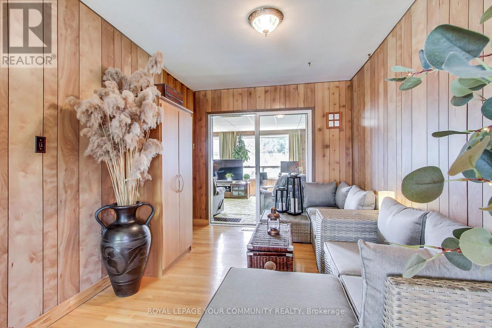 92 ELLWOOD DRIVE Image 22