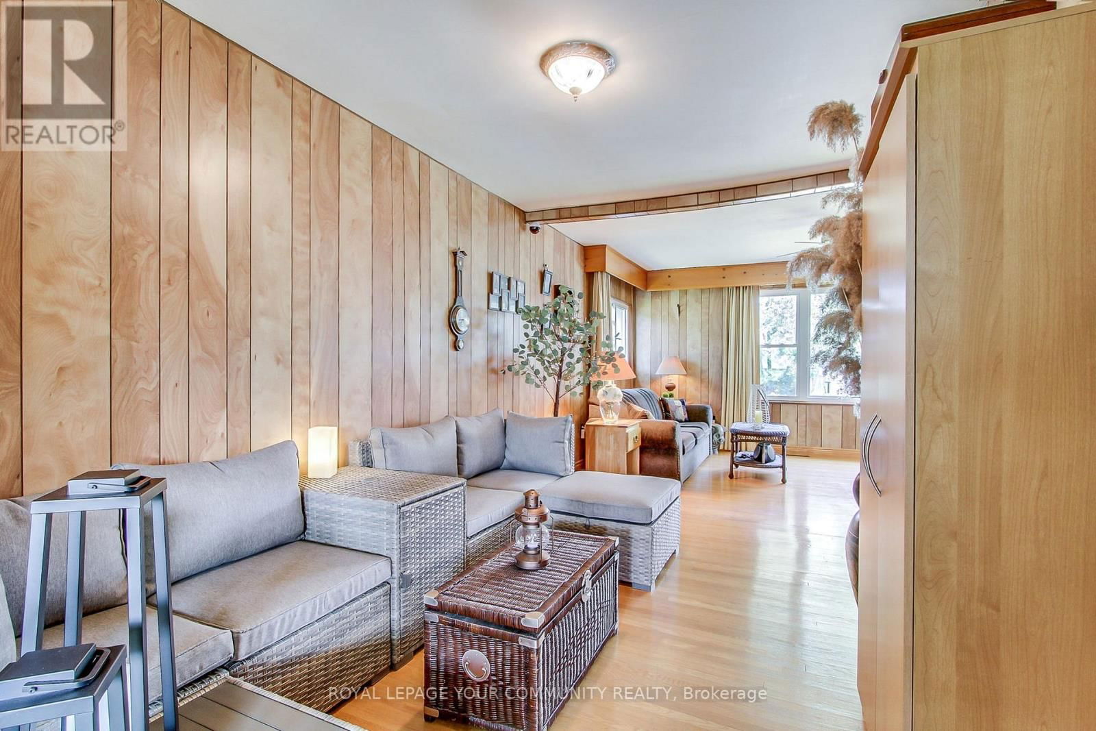 92 ELLWOOD DRIVE Image 23
