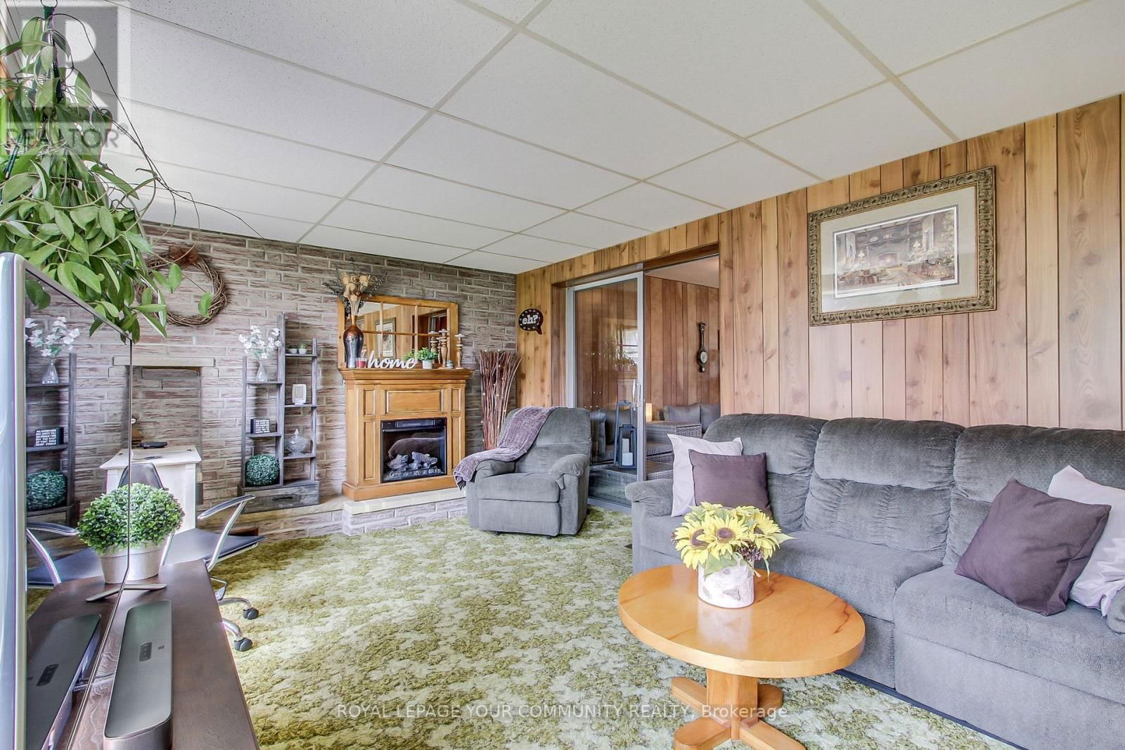92 ELLWOOD DRIVE Image 26