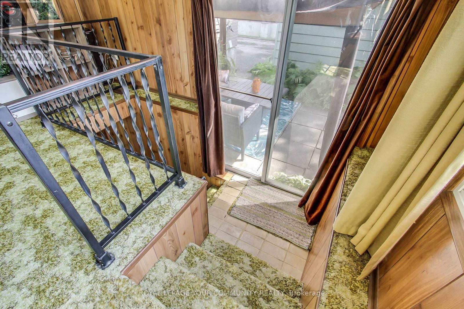 92 ELLWOOD DRIVE Image 28