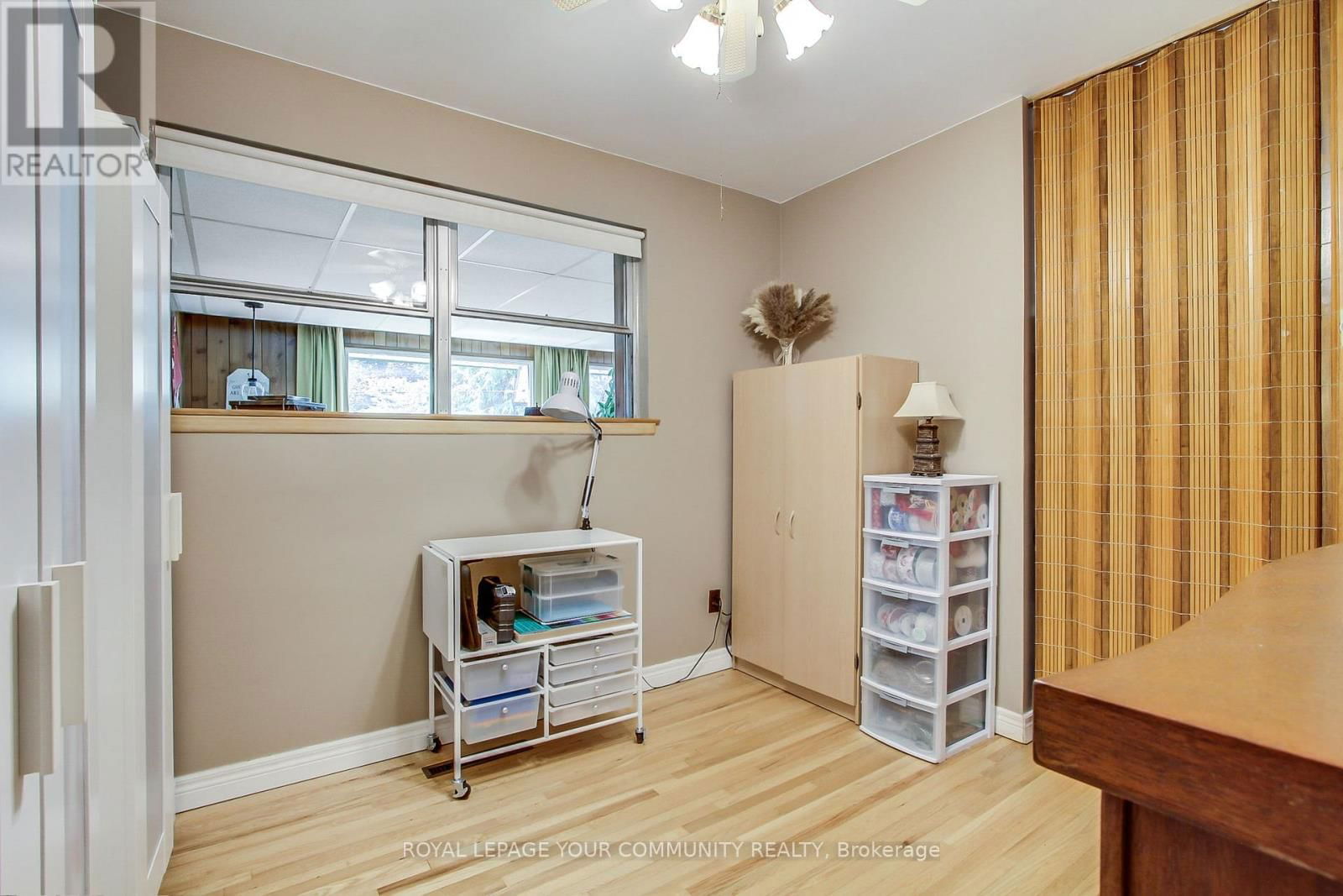 92 ELLWOOD DRIVE Image 32