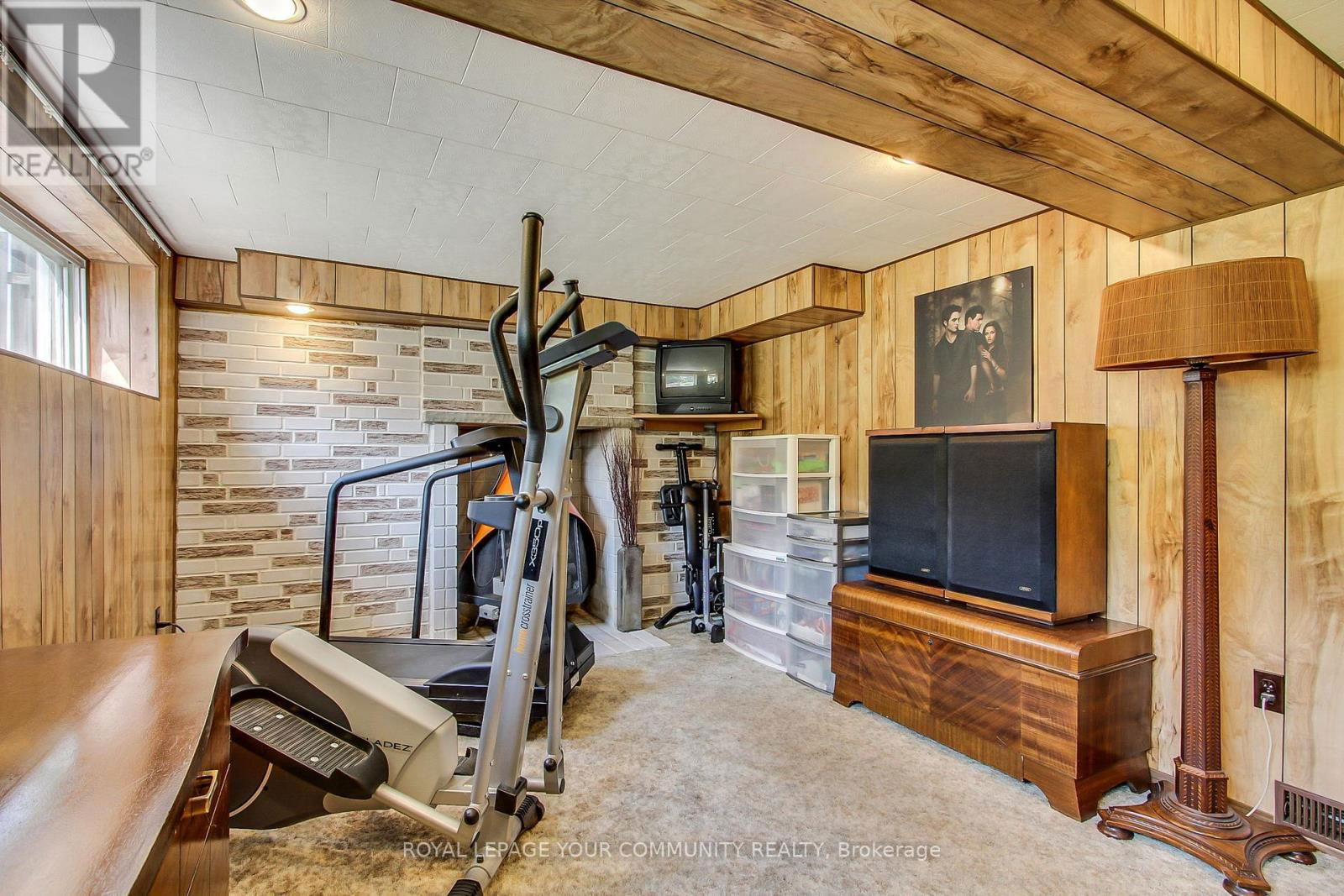 92 ELLWOOD DRIVE Image 39