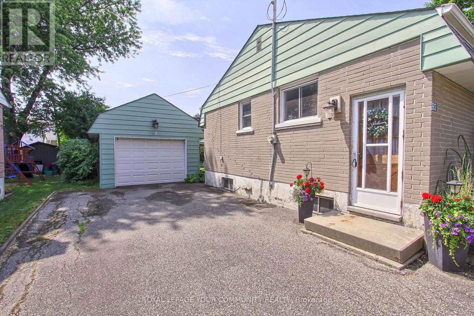 92 ELLWOOD DRIVE Image 48