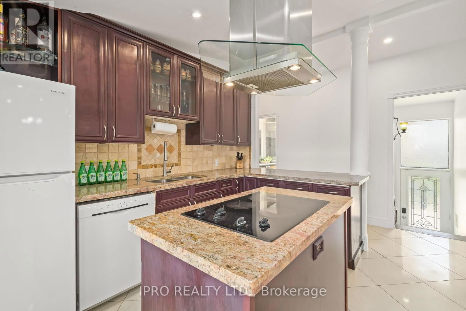 23 STANLEY COURT Image 15
