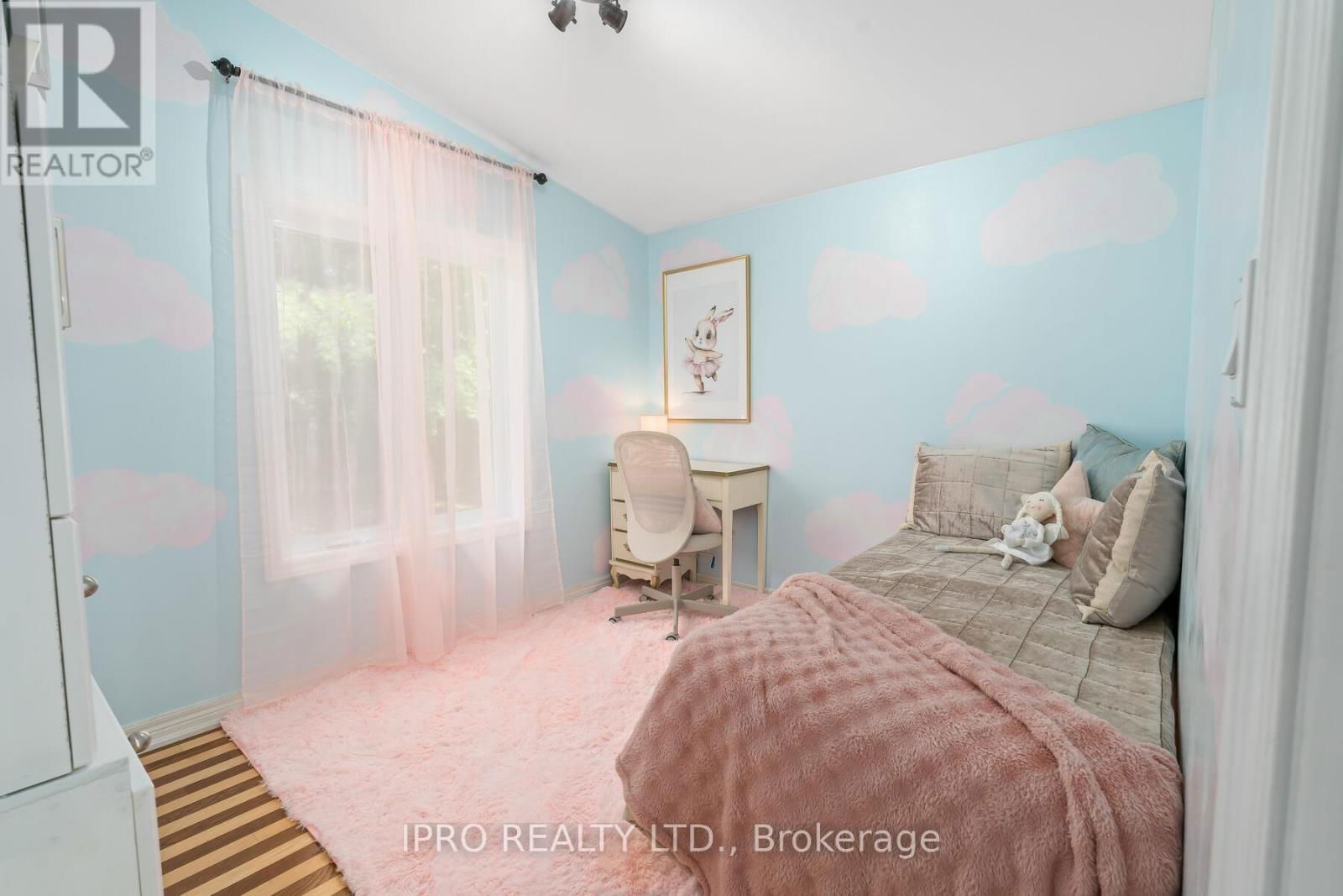 23 STANLEY COURT Image 19