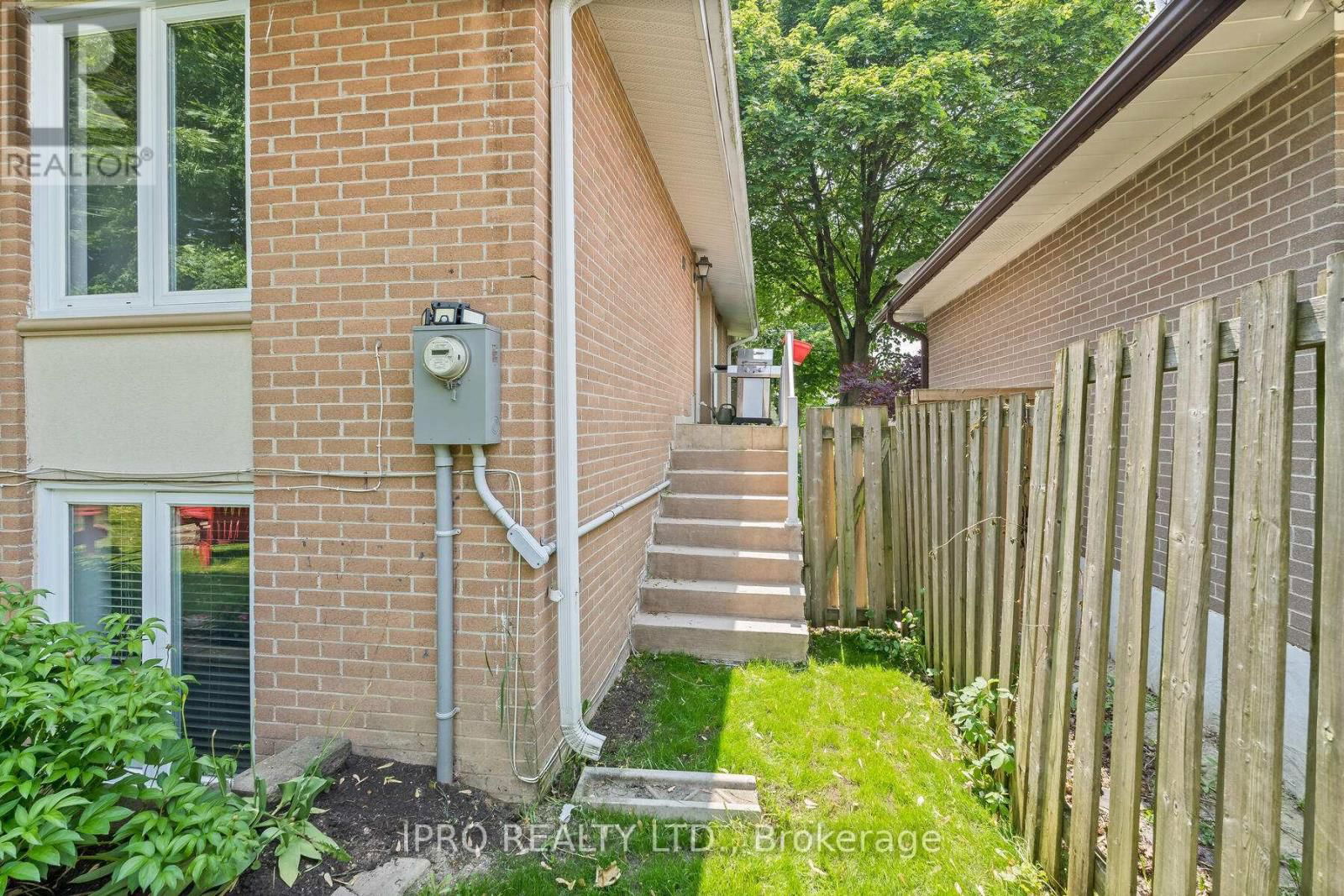 23 STANLEY COURT Image 33