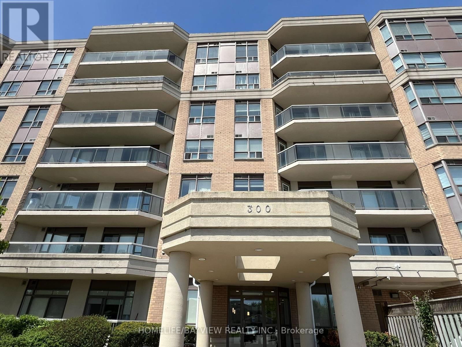 609 - 300 RAY LAWSON BOULEVARD Image 2