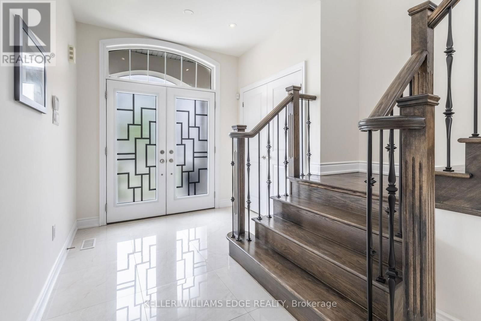 64 ELYSIAN FIELDS CIRCLE Image 3