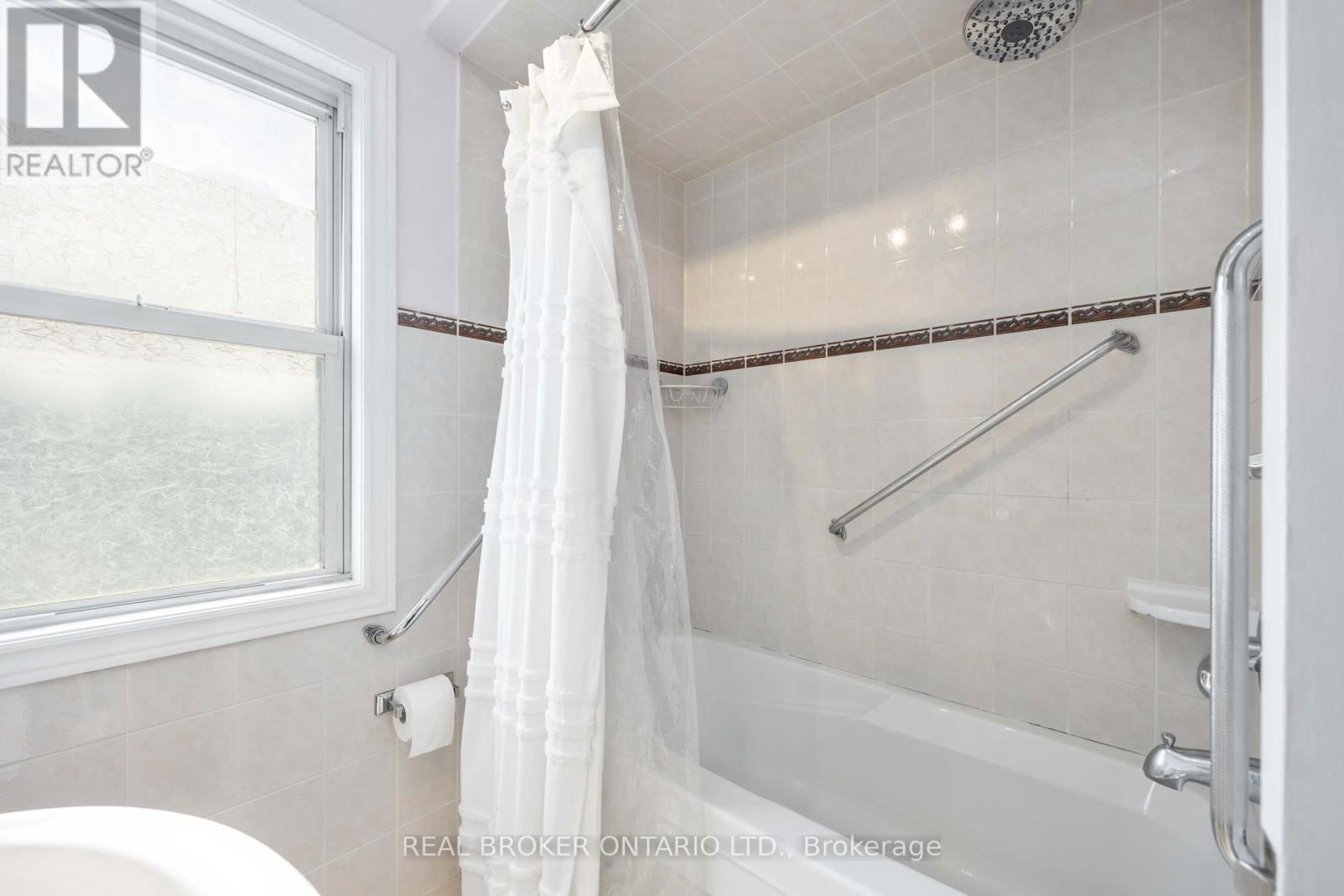 227 JANE STREET Image 22