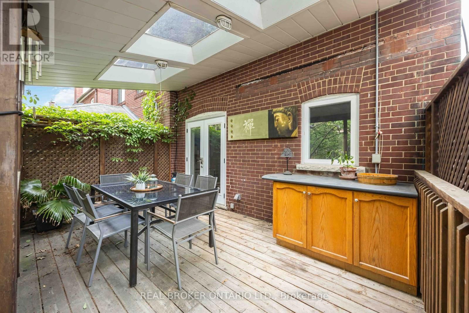 227 JANE STREET Image 29