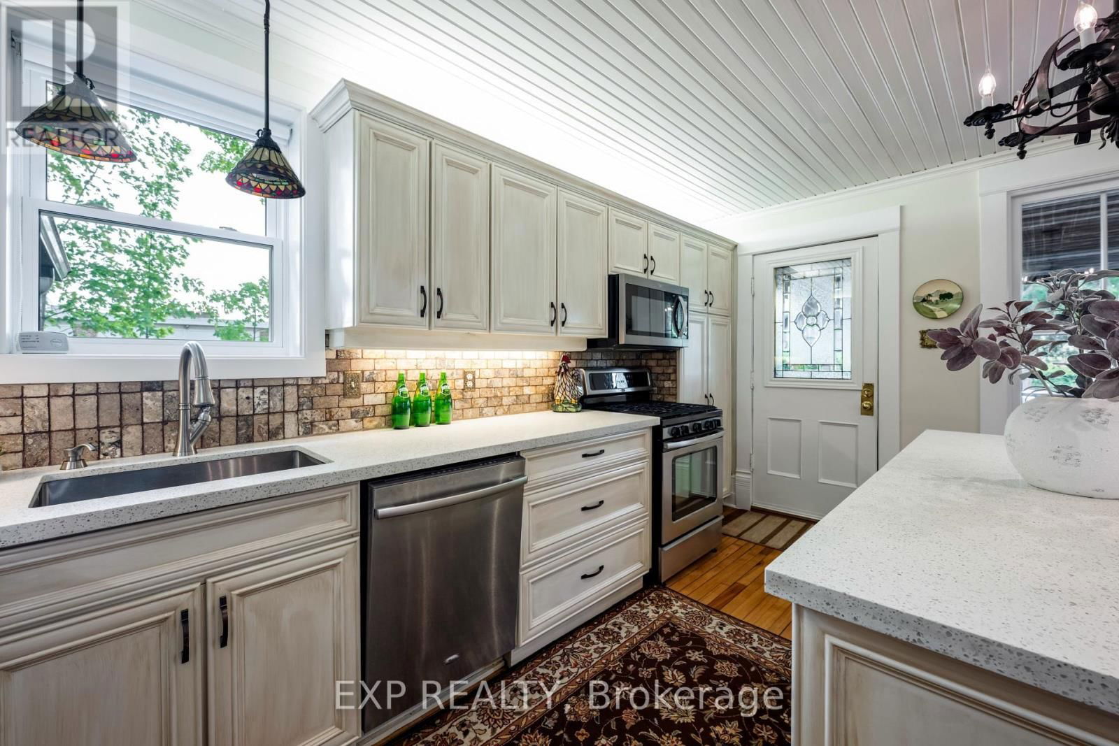 24 FAULKNER STREET Image 20